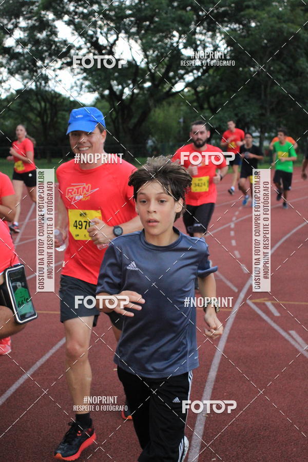 Buy your photos of the eventSantander Track & Field Run Series - Shopping Tambor on Fotop