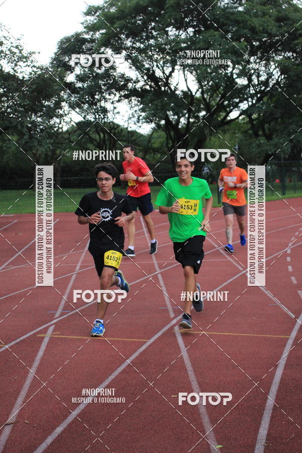 Buy your photos of the eventSantander Track & Field Run Series - Shopping Tambor on Fotop