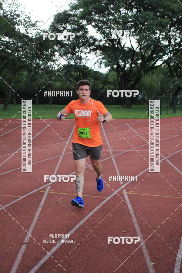 Buy your photos of the eventSantander Track & Field Run Series - Shopping Tambor on Fotop