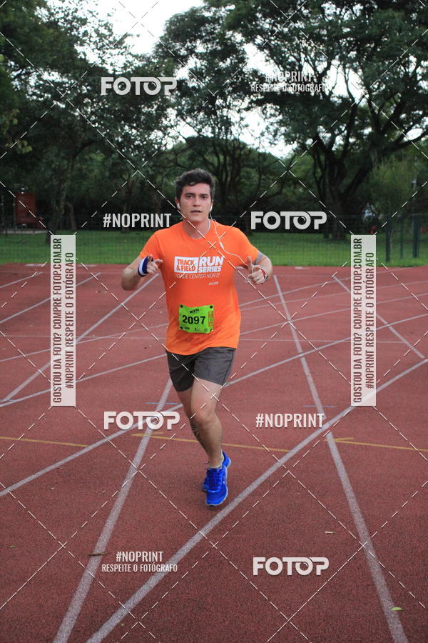 Buy your photos of the eventSantander Track & Field Run Series - Shopping Tambor on Fotop