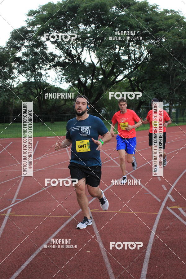 Buy your photos of the eventSantander Track & Field Run Series - Shopping Tambor on Fotop