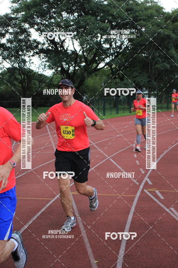 Buy your photos of the eventSantander Track & Field Run Series - Shopping Tambor on Fotop