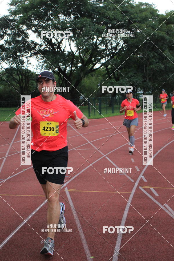 Buy your photos of the eventSantander Track & Field Run Series - Shopping Tambor on Fotop