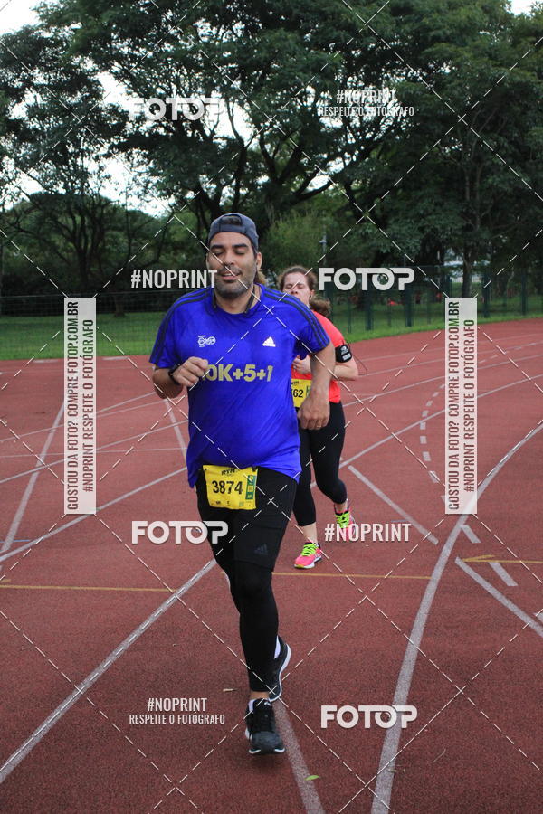 Buy your photos of the eventSantander Track & Field Run Series - Shopping Tambor on Fotop