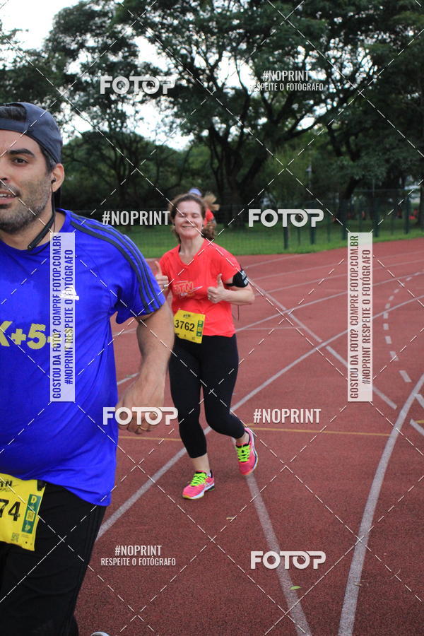 Buy your photos of the eventSantander Track & Field Run Series - Shopping Tambor on Fotop