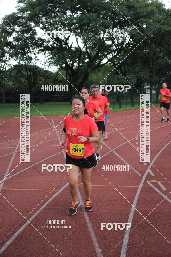 Buy your photos of the eventSantander Track & Field Run Series - Shopping Tambor on Fotop