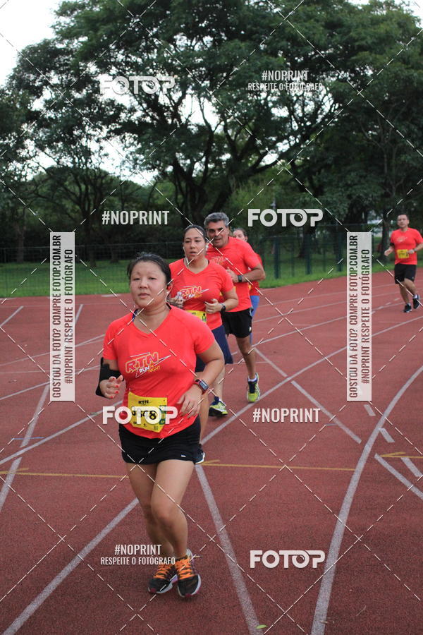 Buy your photos of the eventSantander Track & Field Run Series - Shopping Tambor on Fotop