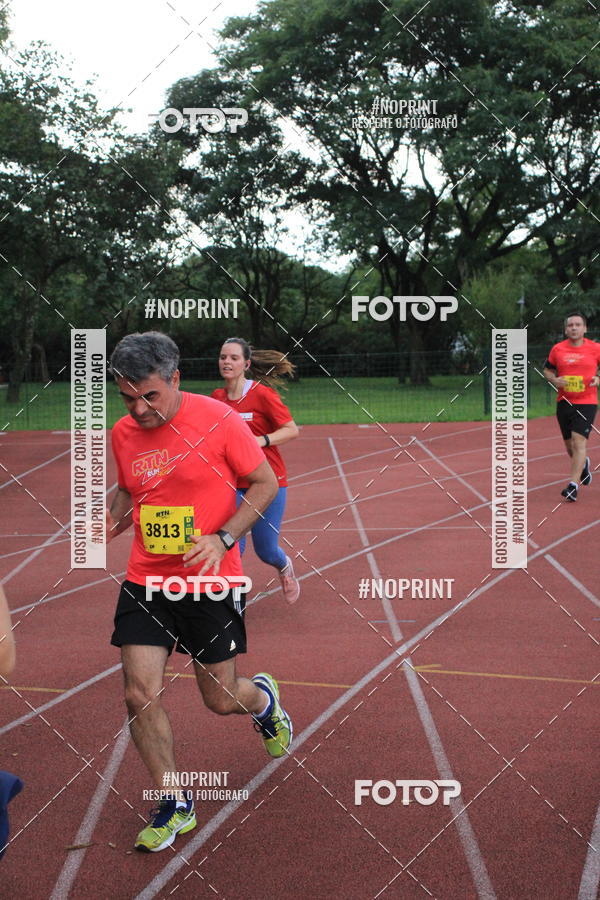 Buy your photos of the eventSantander Track & Field Run Series - Shopping Tambor on Fotop