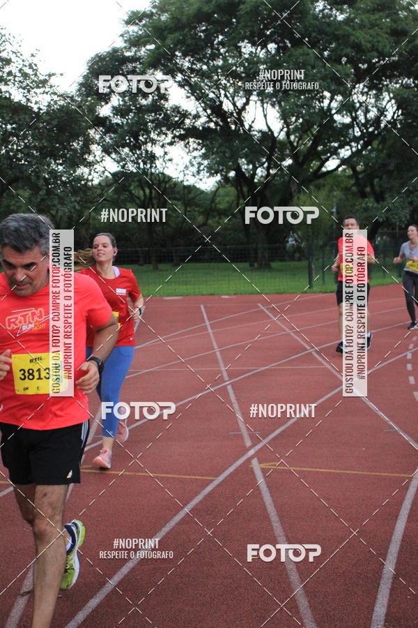 Buy your photos of the eventSantander Track & Field Run Series - Shopping Tambor on Fotop