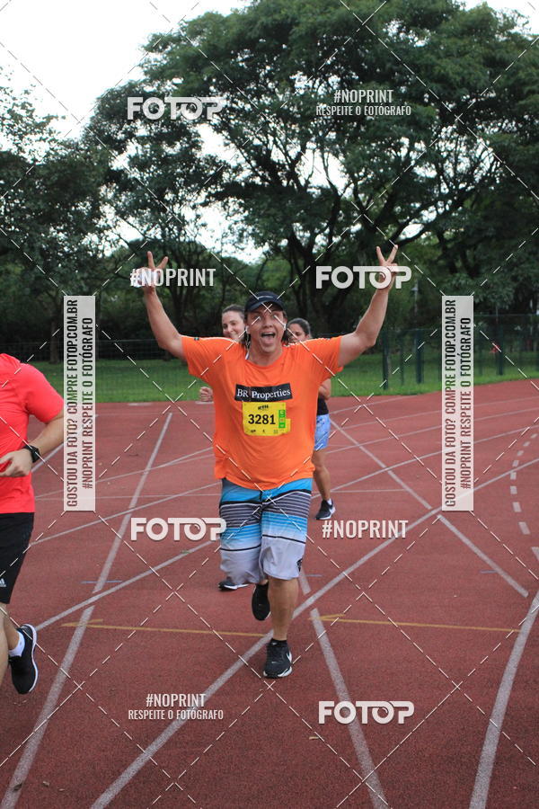 Buy your photos of the eventSantander Track & Field Run Series - Shopping Tambor on Fotop