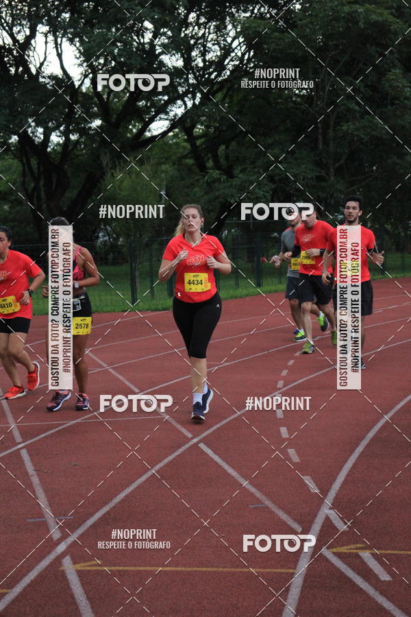 Buy your photos of the eventSantander Track & Field Run Series - Shopping Tambor on Fotop