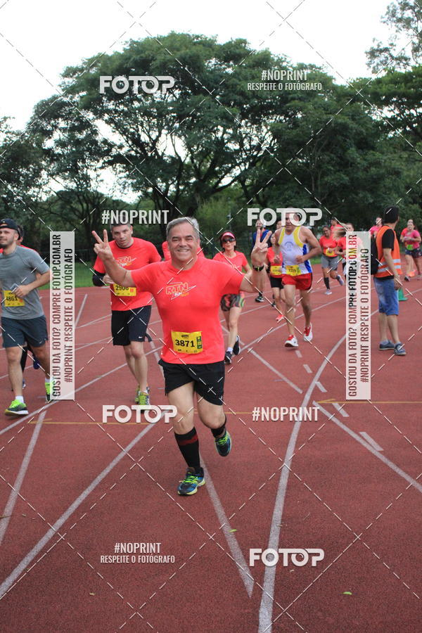 Buy your photos of the eventSantander Track & Field Run Series - Shopping Tambor on Fotop