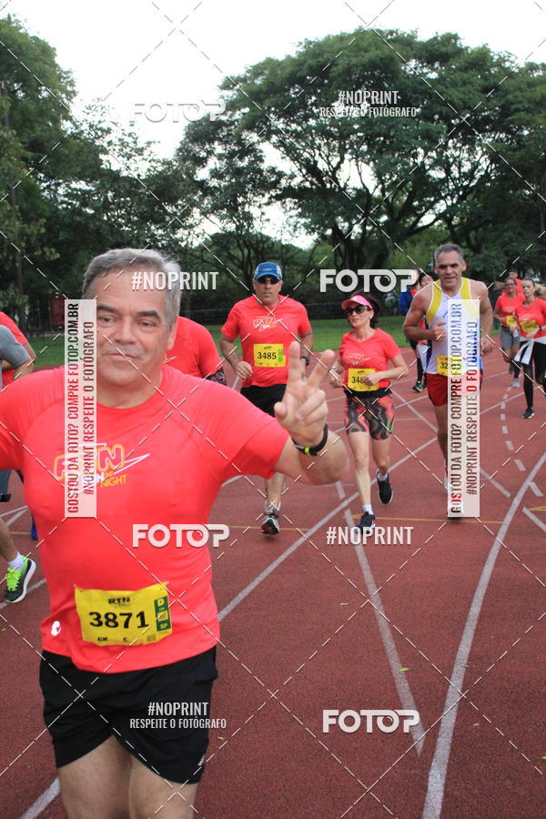 Buy your photos of the eventSantander Track & Field Run Series - Shopping Tambor on Fotop
