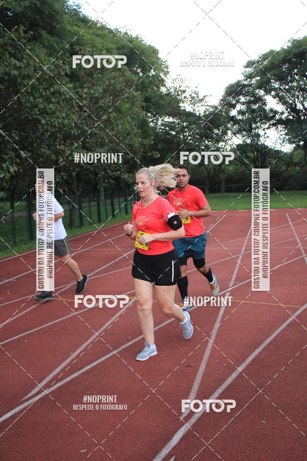 Buy your photos of the eventSantander Track & Field Run Series - Shopping Tambor on Fotop