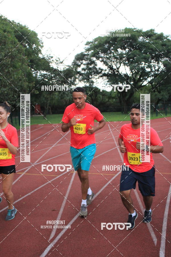 Buy your photos of the eventSantander Track & Field Run Series - Shopping Tambor on Fotop