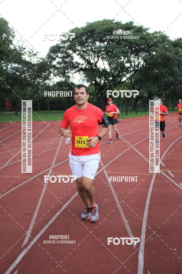 Buy your photos of the eventSantander Track & Field Run Series - Shopping Tambor on Fotop