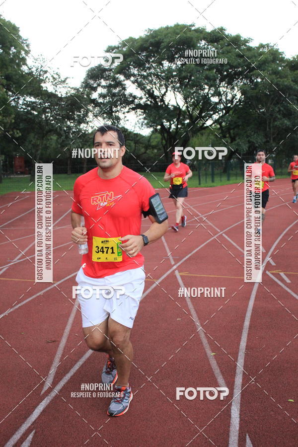 Buy your photos of the eventSantander Track & Field Run Series - Shopping Tambor on Fotop