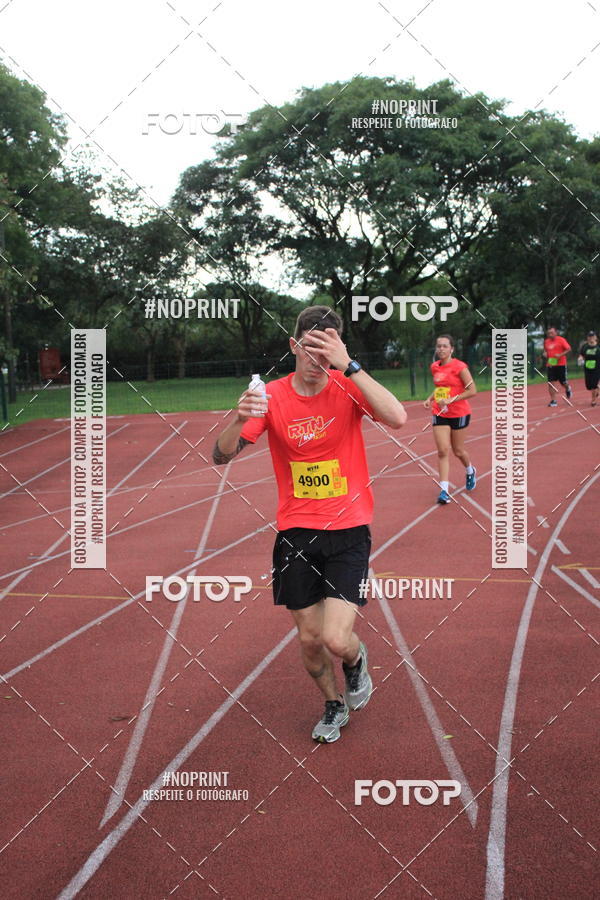 Buy your photos of the eventSantander Track & Field Run Series - Shopping Tambor on Fotop