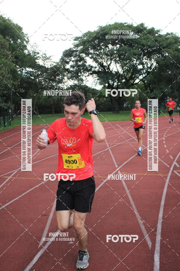Buy your photos of the eventSantander Track & Field Run Series - Shopping Tambor on Fotop