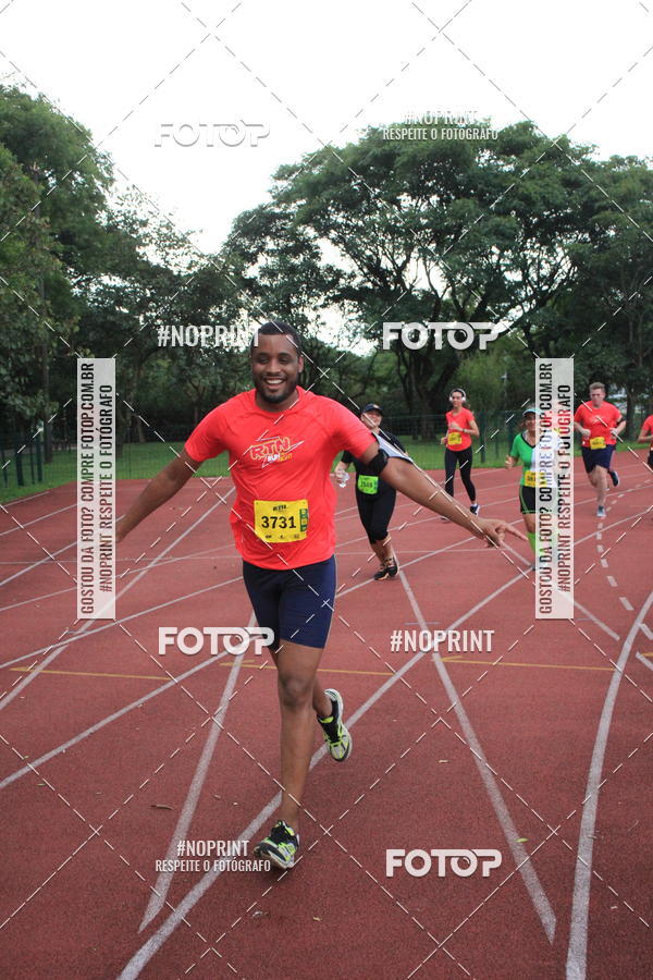 Buy your photos of the eventSantander Track & Field Run Series - Shopping Tambor on Fotop