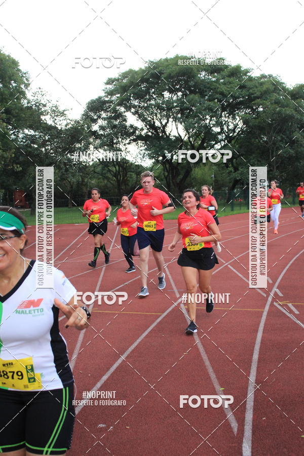 Buy your photos of the eventSantander Track & Field Run Series - Shopping Tambor on Fotop