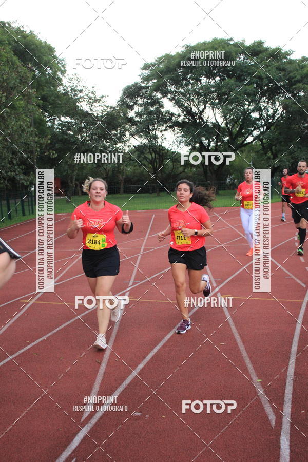 Buy your photos of the eventSantander Track & Field Run Series - Shopping Tambor on Fotop