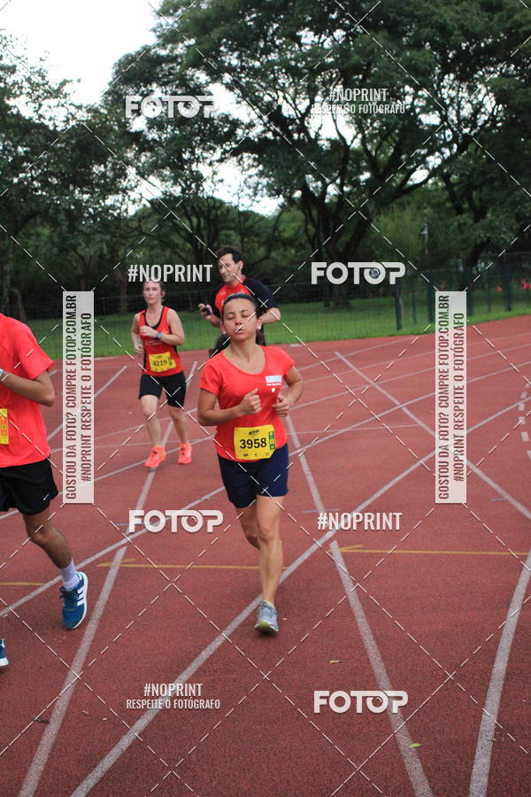 Buy your photos of the eventSantander Track & Field Run Series - Shopping Tambor on Fotop
