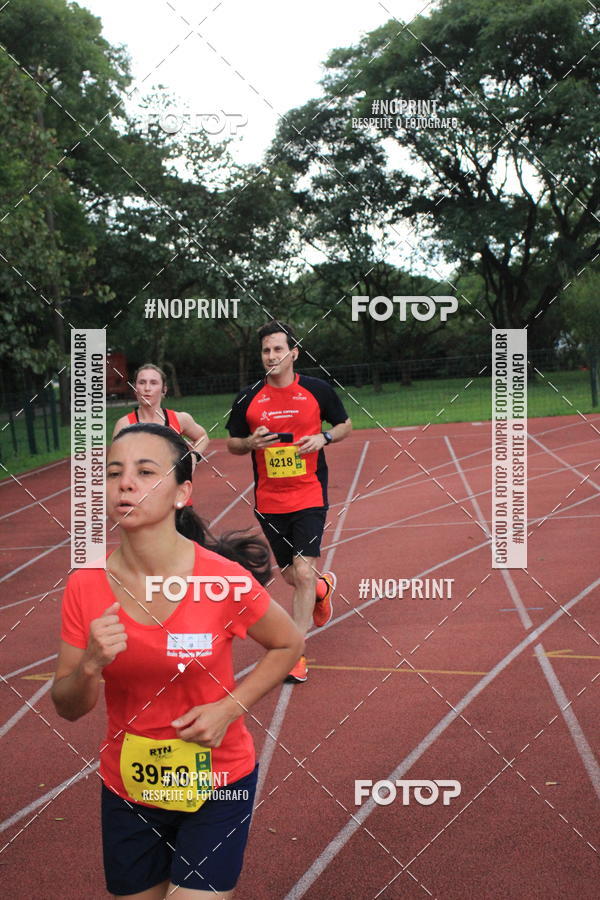 Buy your photos of the eventSantander Track & Field Run Series - Shopping Tambor on Fotop