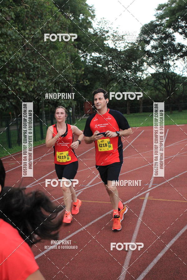 Buy your photos of the eventSantander Track & Field Run Series - Shopping Tambor on Fotop