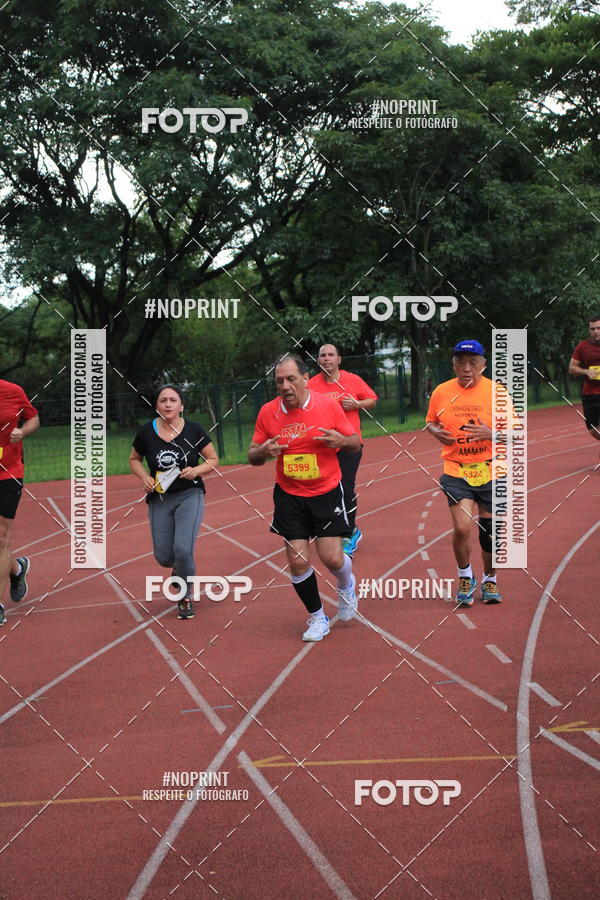 Buy your photos of the eventSantander Track & Field Run Series - Shopping Tambor on Fotop