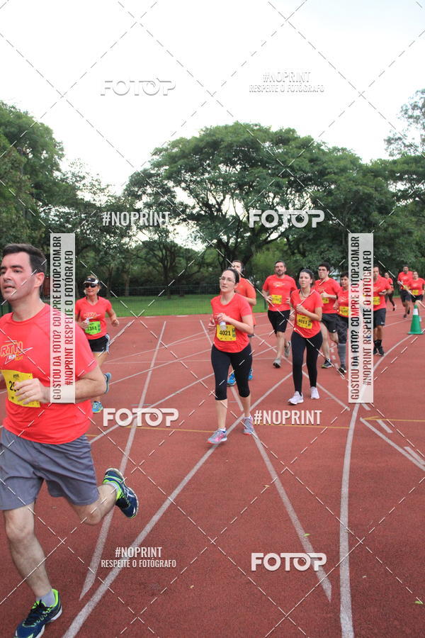 Buy your photos of the eventSantander Track & Field Run Series - Shopping Tambor on Fotop