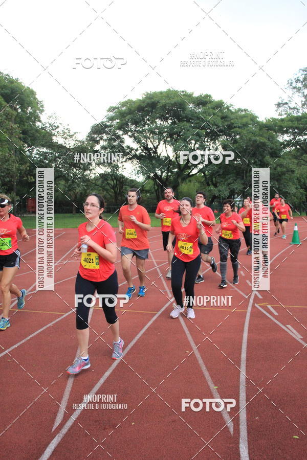 Buy your photos of the eventSantander Track & Field Run Series - Shopping Tambor on Fotop