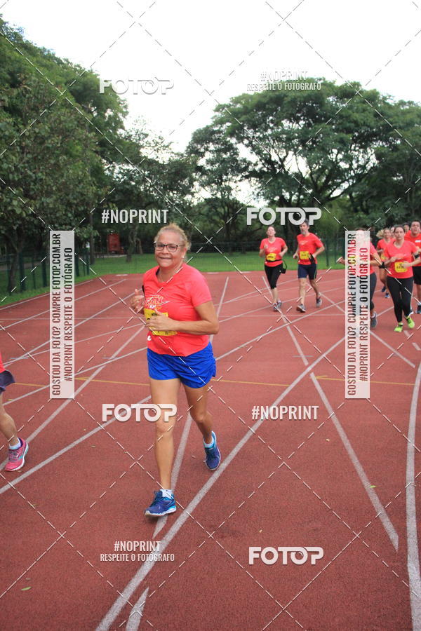 Buy your photos of the eventSantander Track & Field Run Series - Shopping Tambor on Fotop