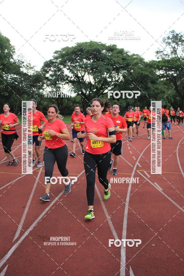 Buy your photos of the eventSantander Track & Field Run Series - Shopping Tambor on Fotop