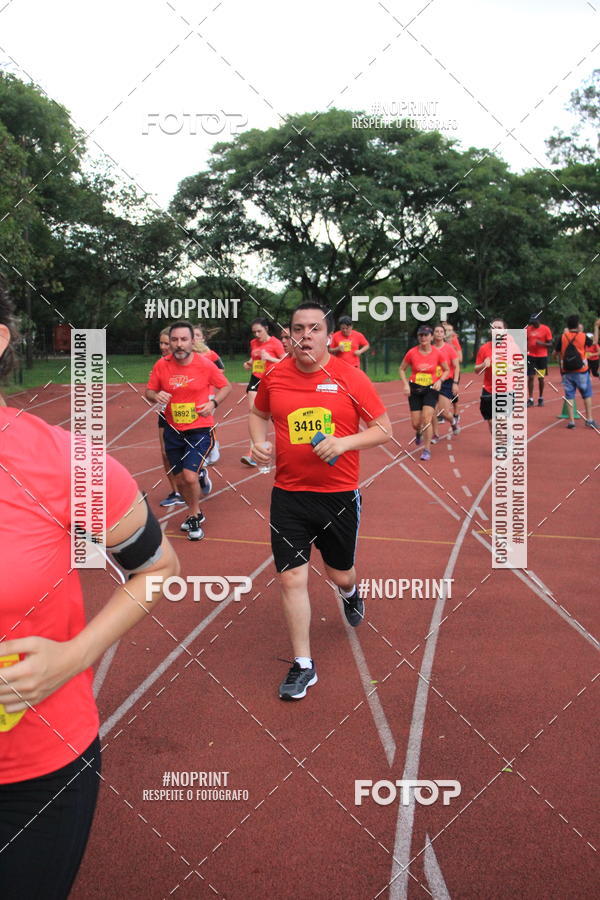 Buy your photos of the eventSantander Track & Field Run Series - Shopping Tambor on Fotop
