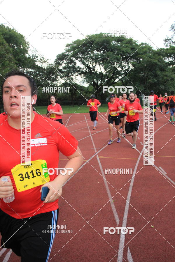 Buy your photos of the eventSantander Track & Field Run Series - Shopping Tambor on Fotop