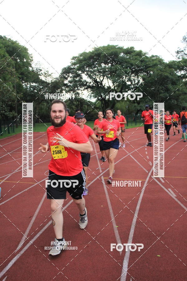 Buy your photos of the eventSantander Track & Field Run Series - Shopping Tambor on Fotop