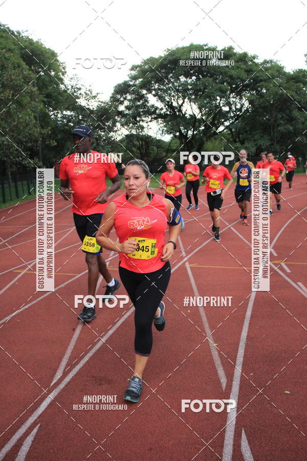 Buy your photos of the eventSantander Track & Field Run Series - Shopping Tambor on Fotop