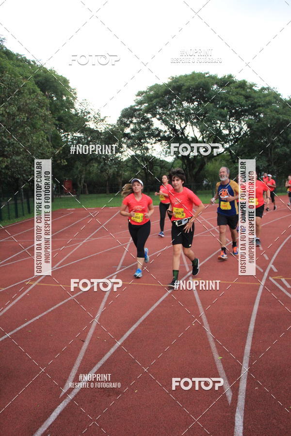 Buy your photos of the eventSantander Track & Field Run Series - Shopping Tambor on Fotop