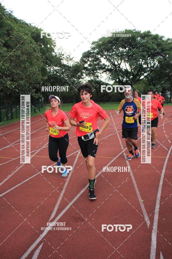 Buy your photos of the eventSantander Track & Field Run Series - Shopping Tambor on Fotop