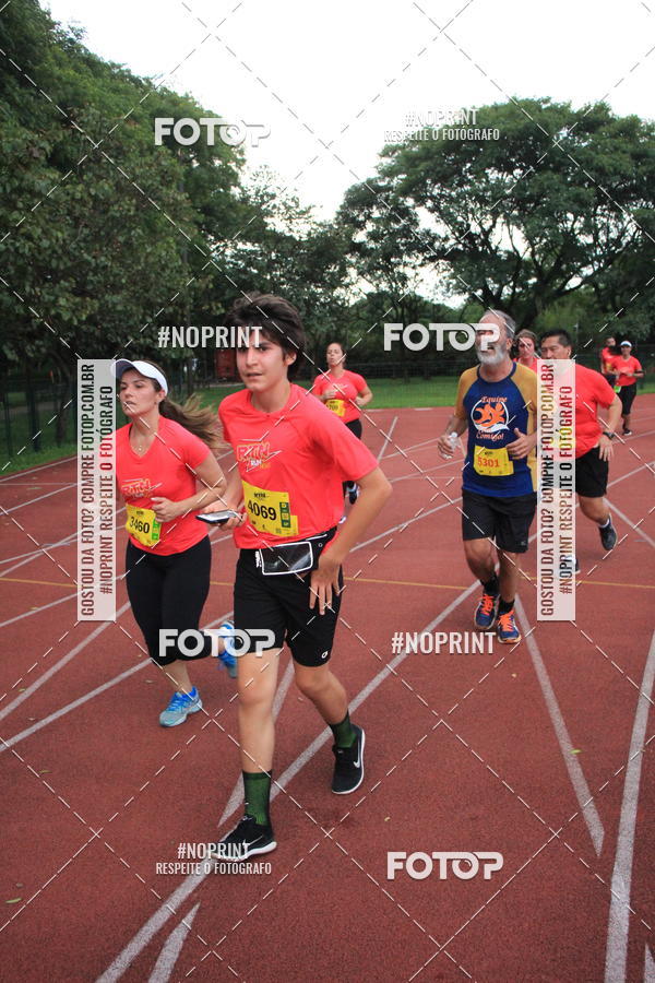 Buy your photos of the eventSantander Track & Field Run Series - Shopping Tambor on Fotop