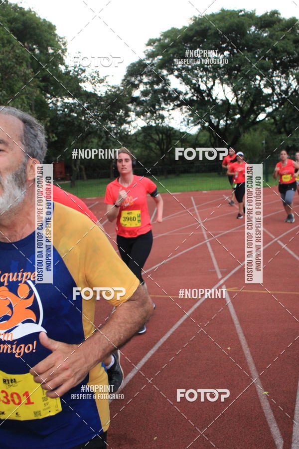 Buy your photos of the eventSantander Track & Field Run Series - Shopping Tambor on Fotop