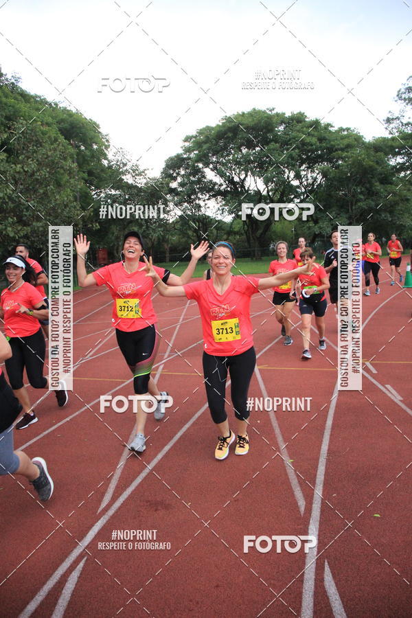 Buy your photos of the eventSantander Track & Field Run Series - Shopping Tambor on Fotop