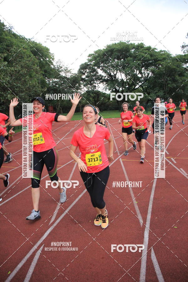 Buy your photos of the eventSantander Track & Field Run Series - Shopping Tambor on Fotop