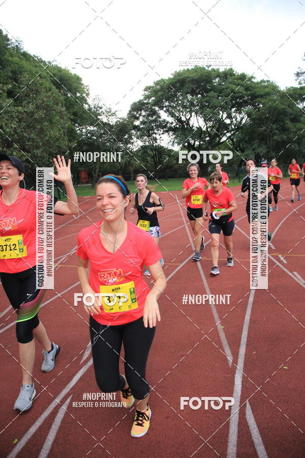 Buy your photos of the eventSantander Track & Field Run Series - Shopping Tambor on Fotop
