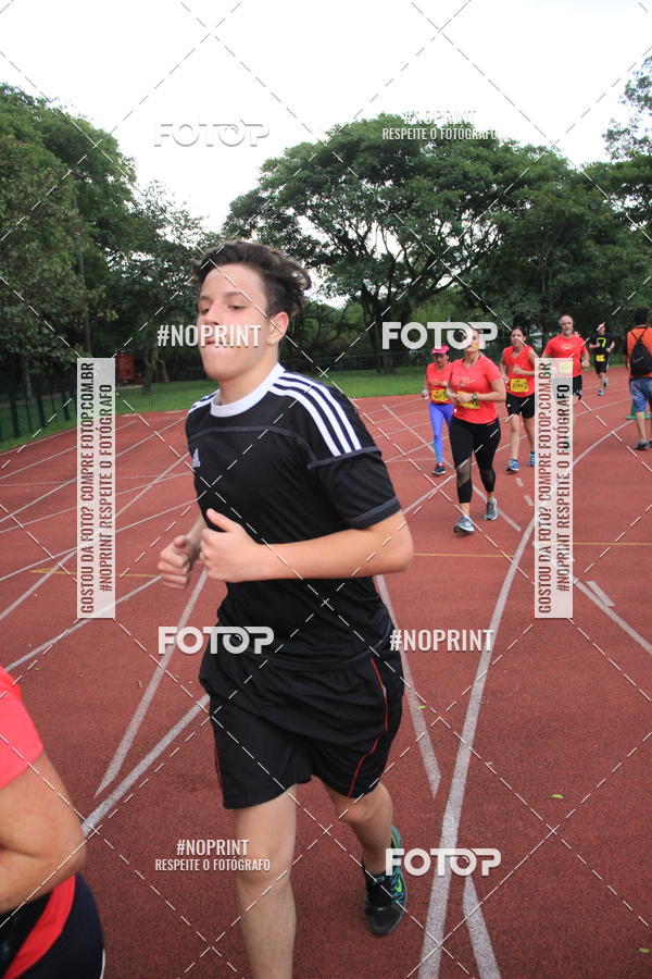 Buy your photos of the eventSantander Track & Field Run Series - Shopping Tambor on Fotop