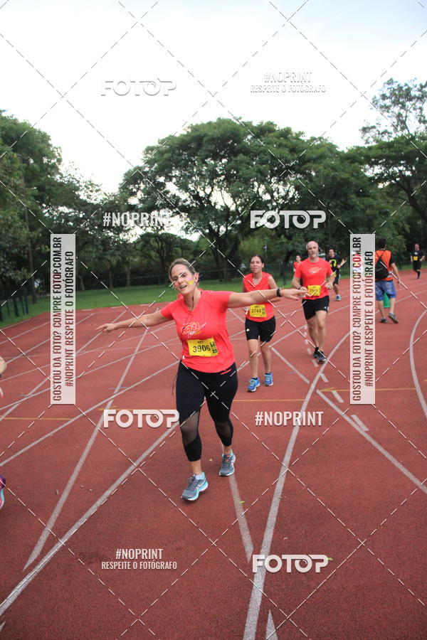 Buy your photos of the eventSantander Track & Field Run Series - Shopping Tambor on Fotop