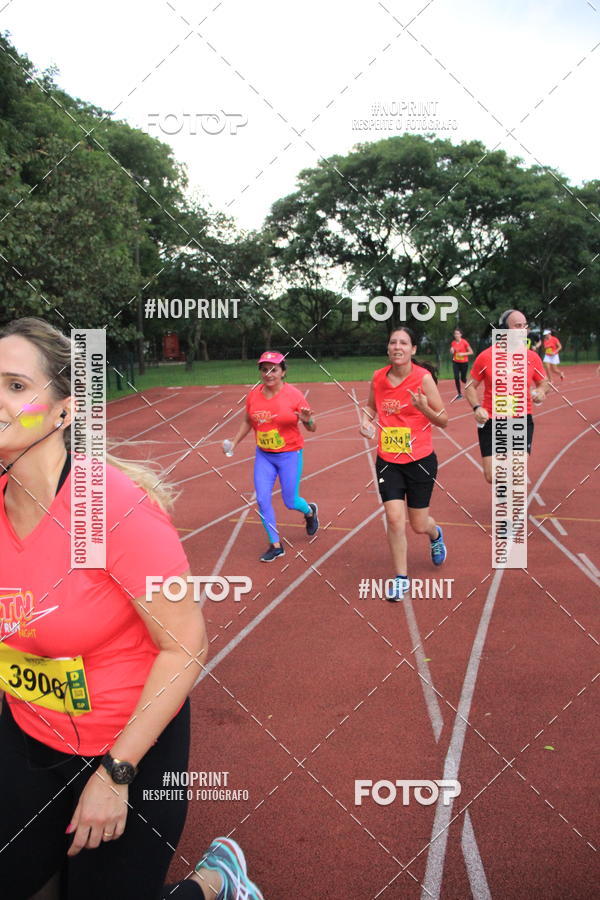 Buy your photos of the eventSantander Track & Field Run Series - Shopping Tambor on Fotop