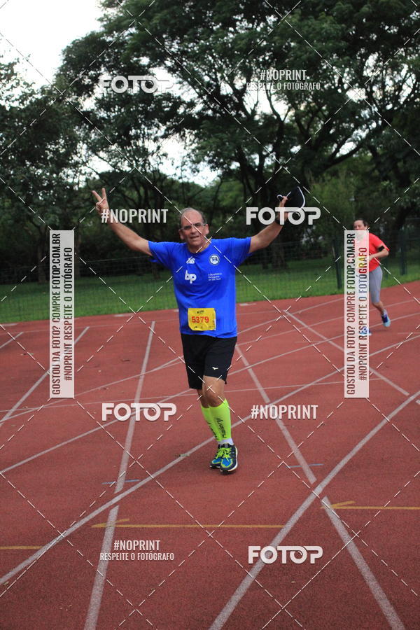 Buy your photos of the eventSantander Track & Field Run Series - Shopping Tambor on Fotop