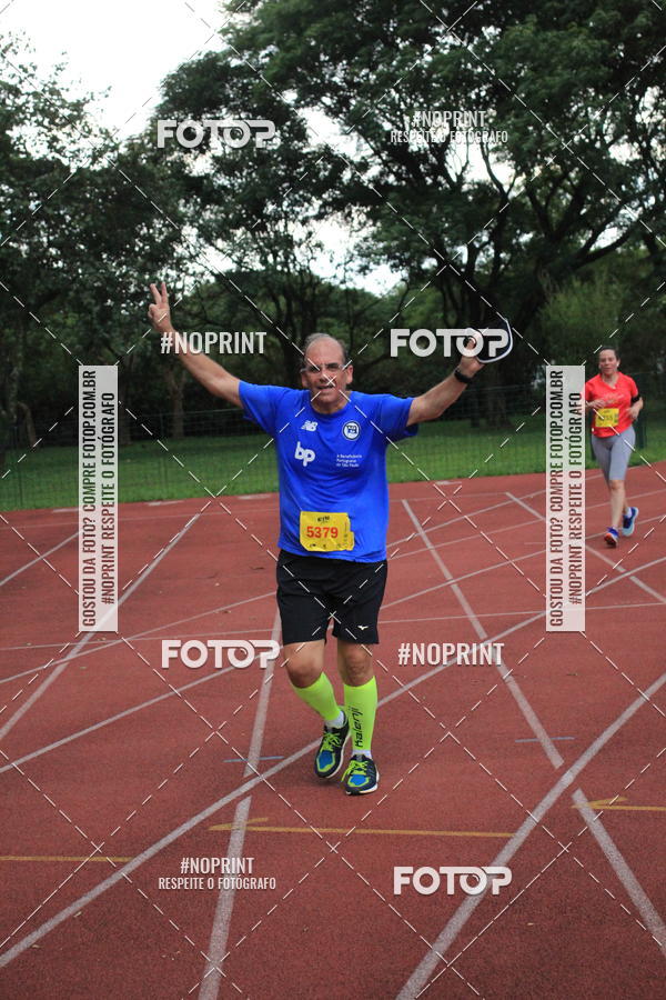 Buy your photos of the eventSantander Track & Field Run Series - Shopping Tambor on Fotop
